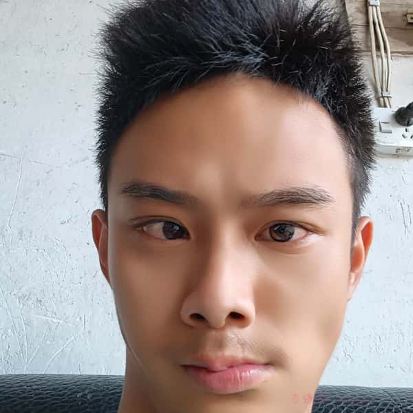湖北23岁单身帅哥真诚找对象-黄石征婚相亲网