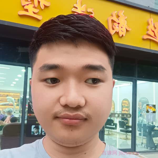湖北26岁单身帅哥真诚找对象-黄石征婚相亲网