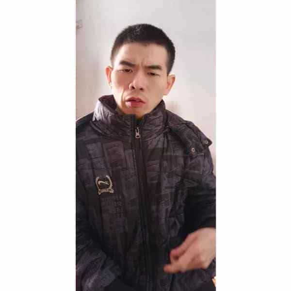 33岁岁四川单身帅哥 - 黄石吉缘网