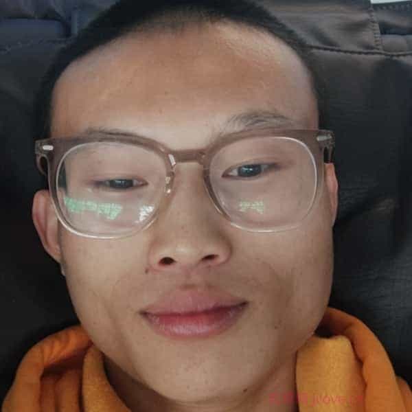 25岁岁四川单身帅哥 - 黄石吉缘网