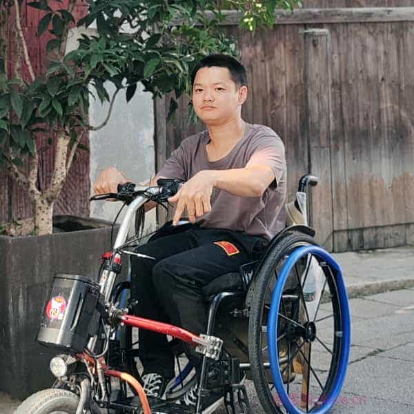 33岁岁湖北单身帅哥 - 黄石吉缘网